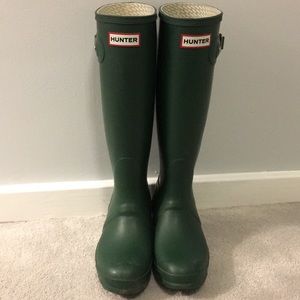 Original Hunter Rain Boots size 6, green